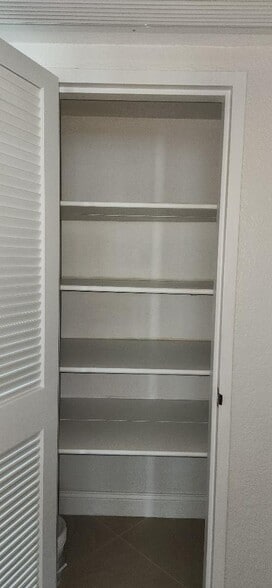 closet - 2501 S Ocean Dr