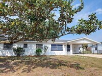 Building Photo - 4035 S Wellington Dr