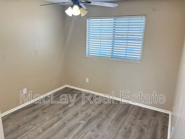 Building Photo - 7265 W Glenn Dr