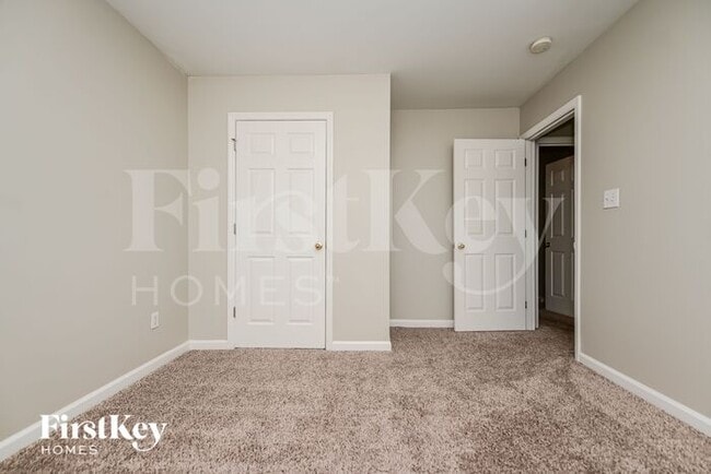Building Photo - 1513 N Hampton Ct