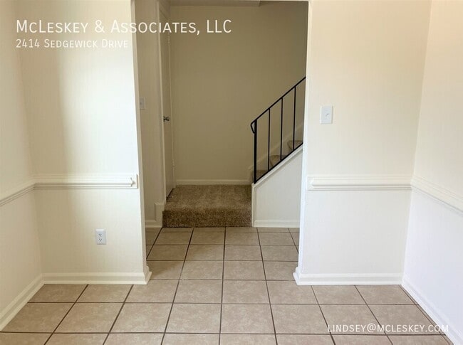 Building Photo - 2414 Sedgewick Dr