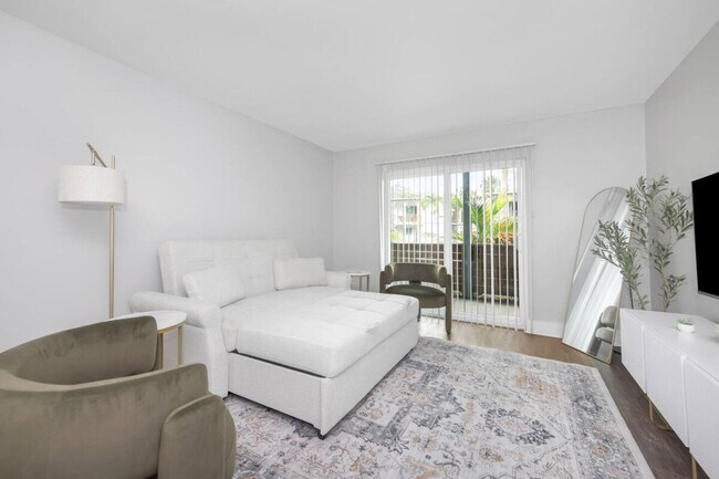 Building Photo - 4301 W Cleveland St