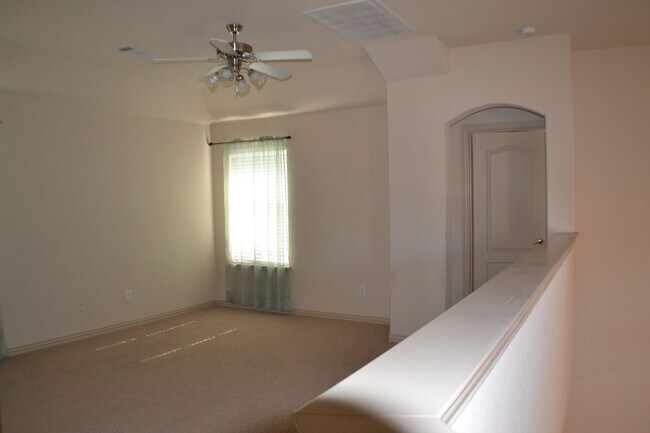 Building Photo - House for Lease in Lewisville