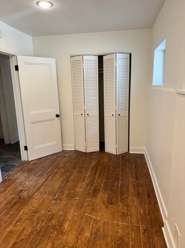 Building Photo - 1440 Old Topanga Canyon Rd