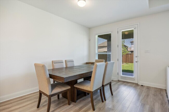 Building Photo - 3629 Highland Bayou Dr