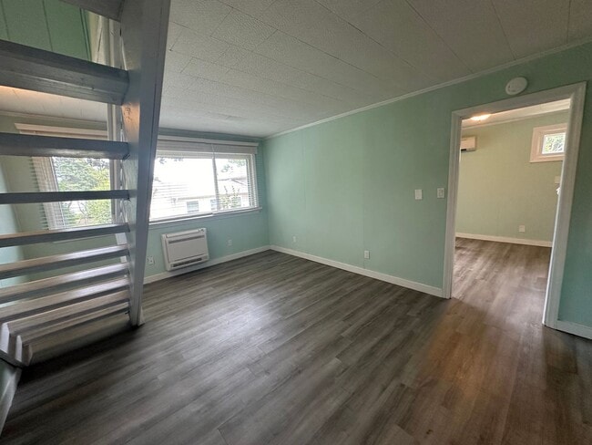 Building Photo - 190 Rogers Rd