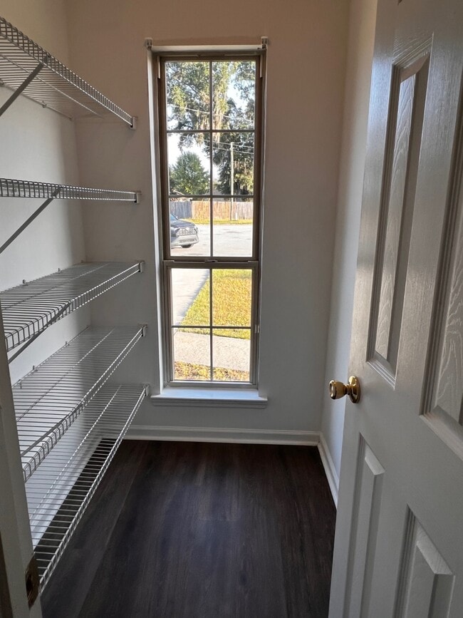 Building Photo - 1229 Langston Ln