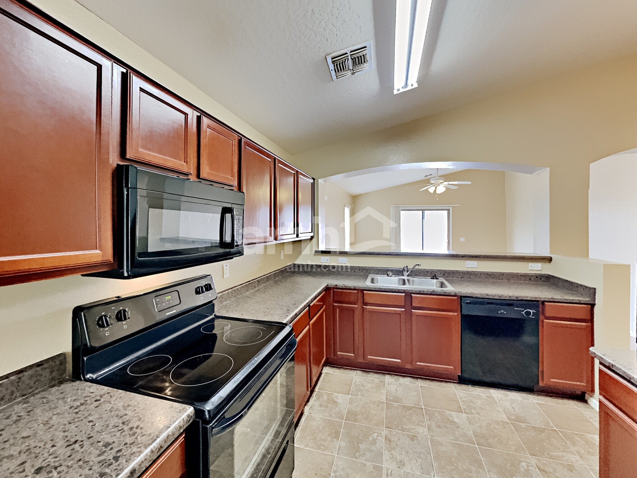 Building Photo - 5882 S 237th Ln