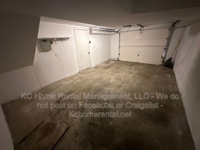 Building Photo - 9000 E 85th Pl