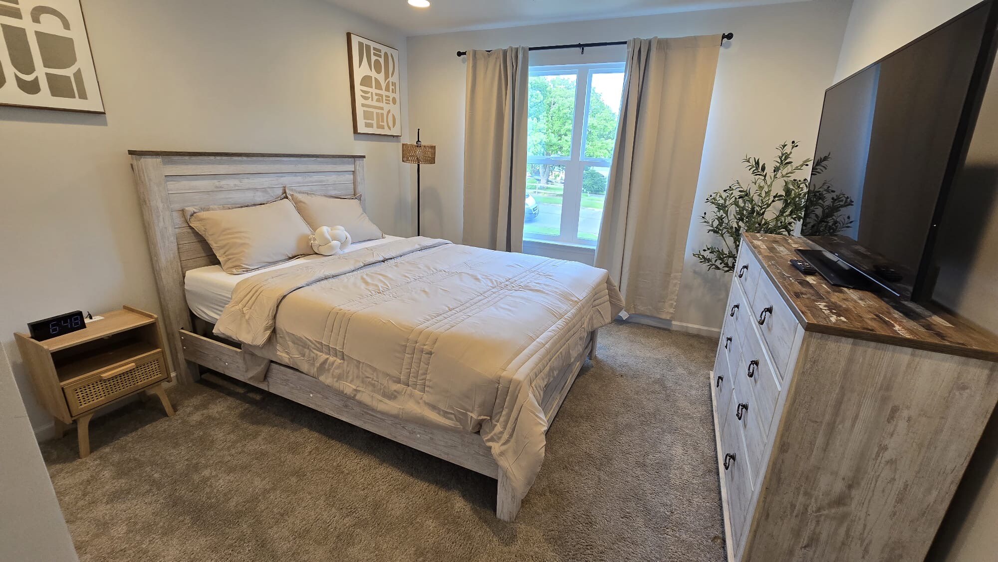 Building Photo - Room in Townhome on Sullins Rd