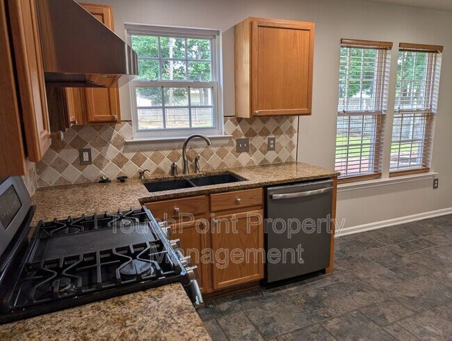 Building Photo - 9935 Redbud Tree Ct