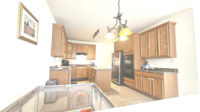 Building Photo - 1268 Bradley Cir