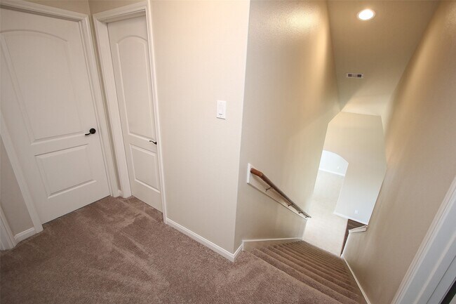 Building Photo - 20620 Lenen Dr