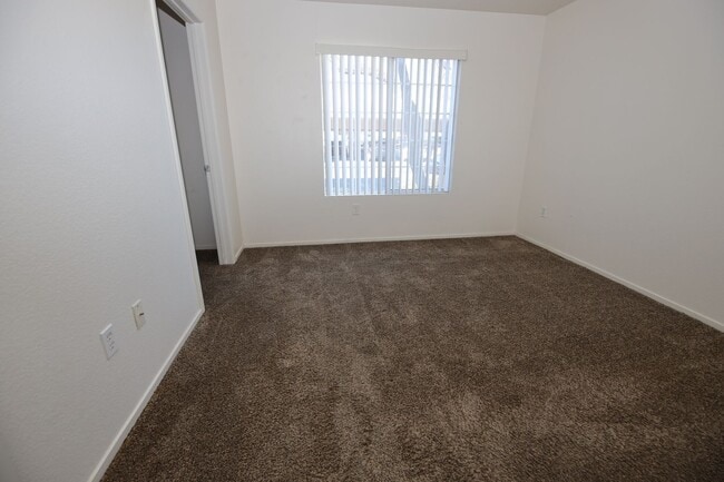 Building Photo - SUMMERLIN - LA POSADA CONDO