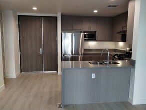 Building Photo - Monterey Bay Square (#409)