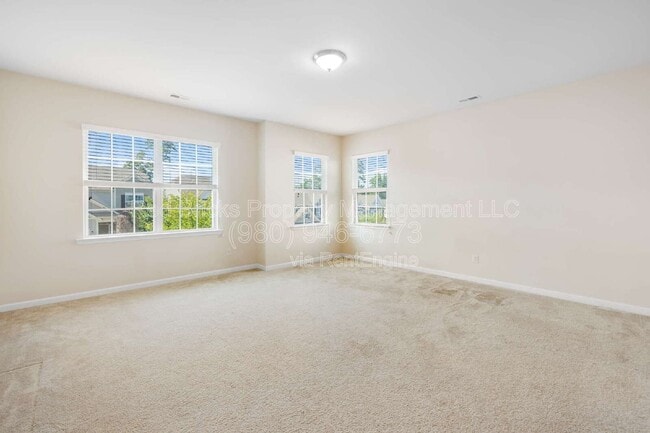 Building Photo - 10697 Sky Chase Ave NW