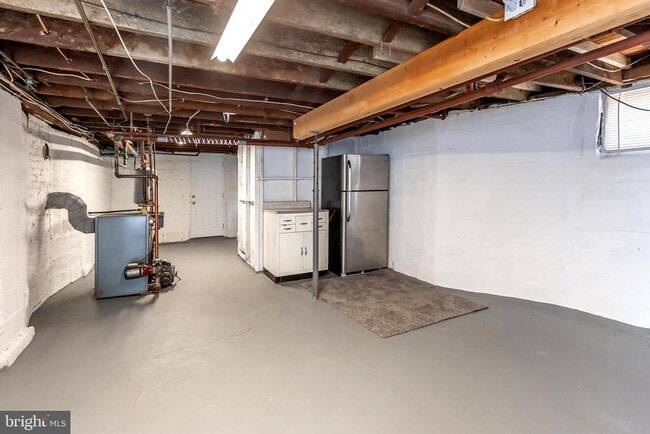 Building Photo - 512 Broadway