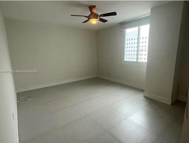 Building Photo - 850 N Miami Ave