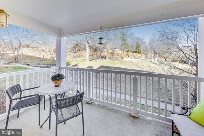 Building Photo - 4139 S Four Mile Run Dr