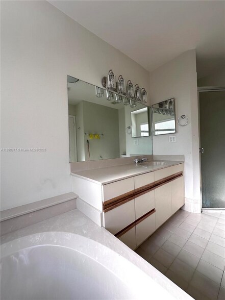 Building Photo - 491 NW 188th Terrace