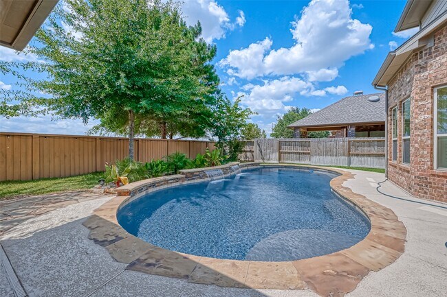 Building Photo - 10323 Hatcher Dr