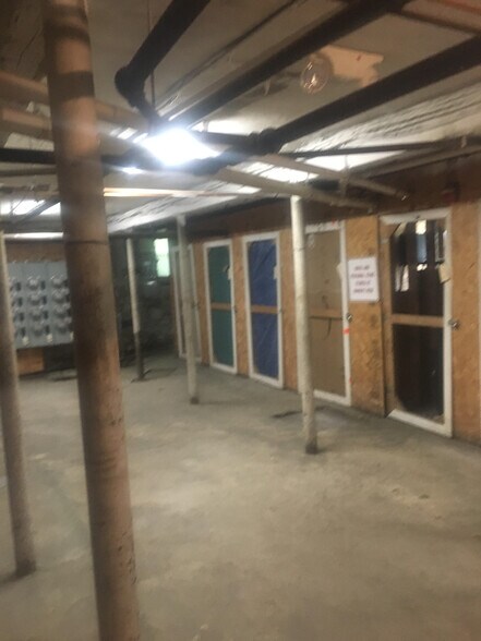Building Photo - 89 Trowbridge St