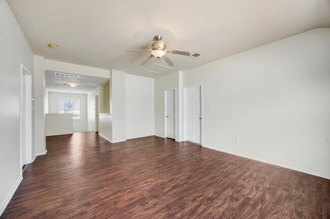 Building Photo - 4001 Veiled Falls Dr