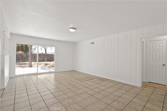 Building Photo - 10743 Cass St