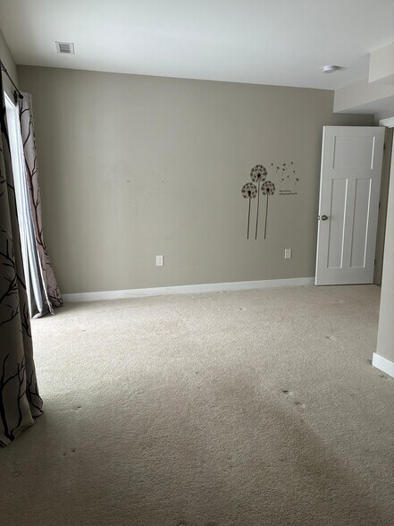 Building Photo - 4 Craftsman Ct