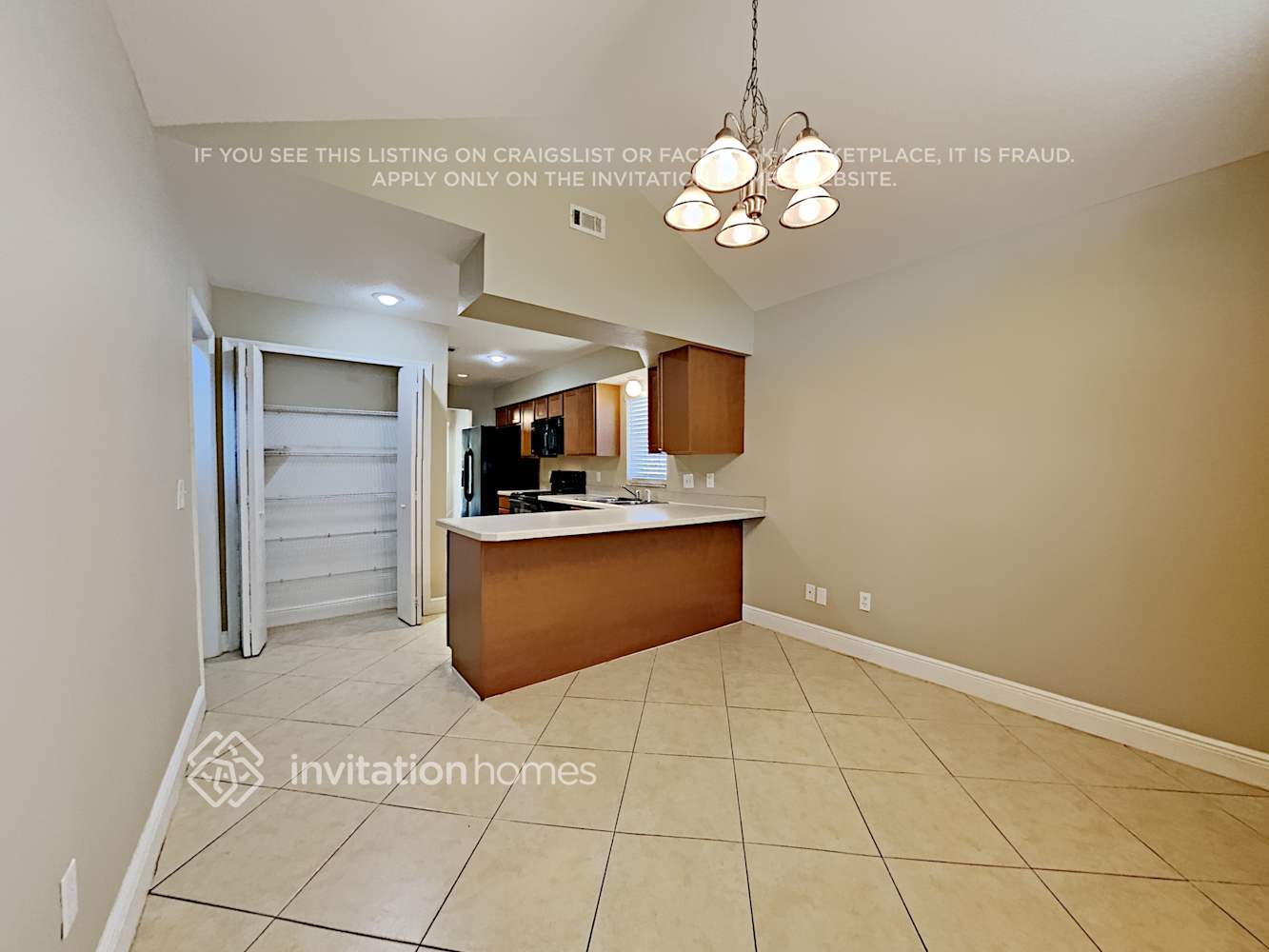 Building Photo - 854 River Cove Ave