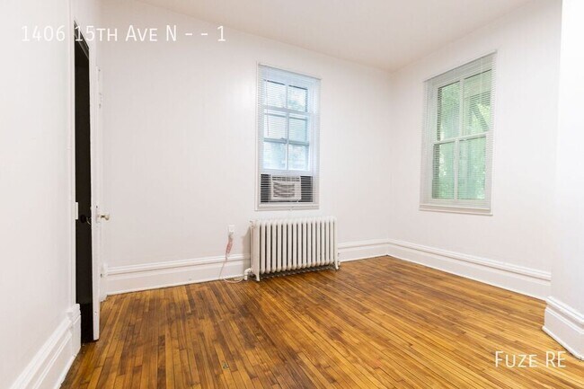 Building Photo - 1406 N 15th Ave