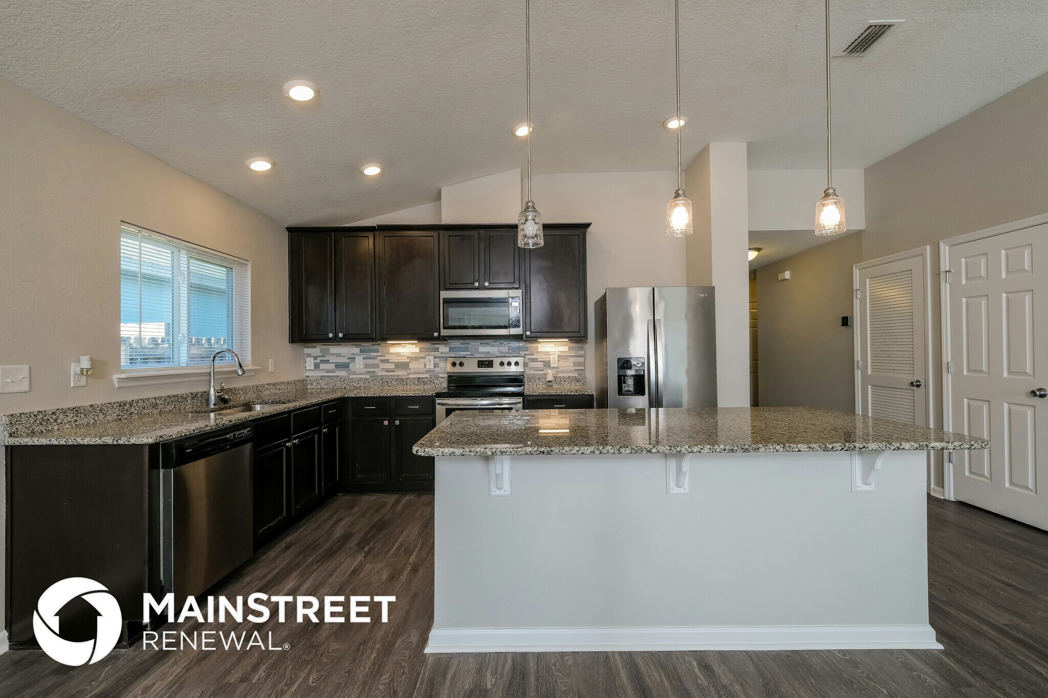 Building Photo - 97532 Albatross Dr