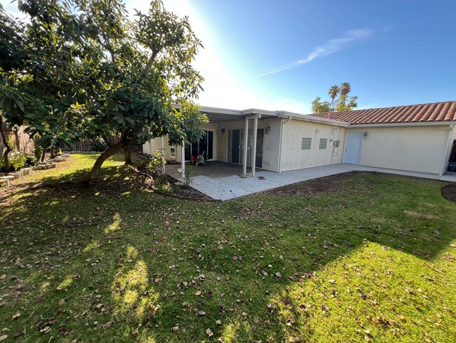 Building Photo - Beautiful Home in Camarillo