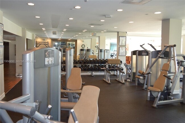 Building Photo - 2451 Brickell Ave