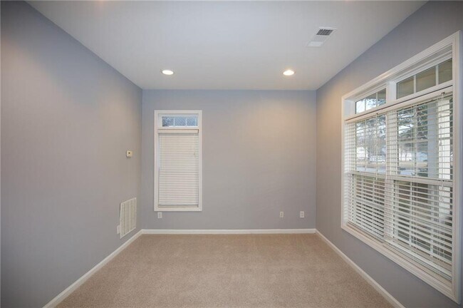 Building Photo - 7897 The Lakes Point