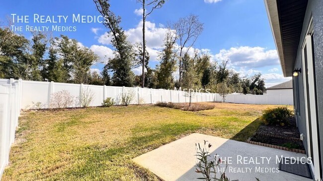 Building Photo - Charming 3-Bedroom Home in Deland – Pet-Fr...