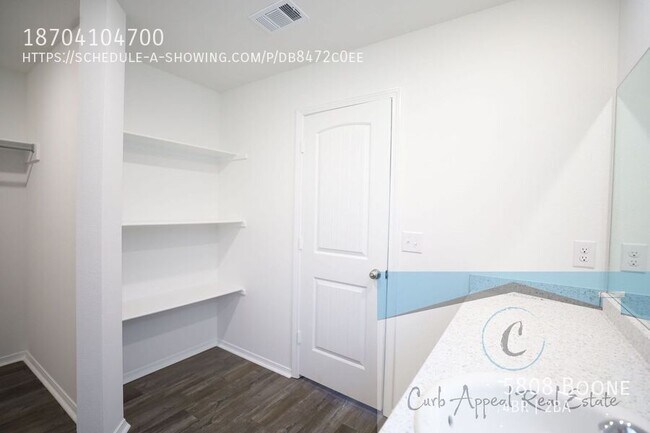 Building Photo - 5808 Boone-
