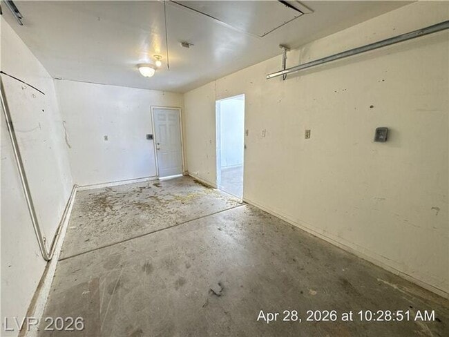 Building Photo - Updated Green Valley Home with 3-Car Garage, Granite Kitchen & Covered Patio