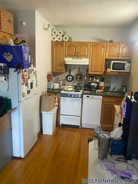 Building Photo - 1110 Commonwealth Ave