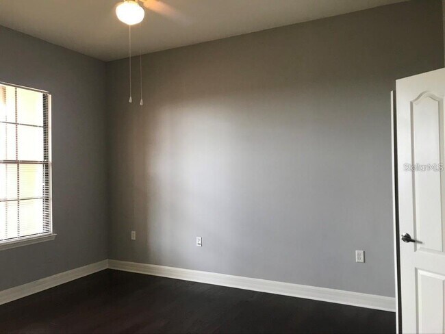 Building Photo - 501 Mirasol Cir