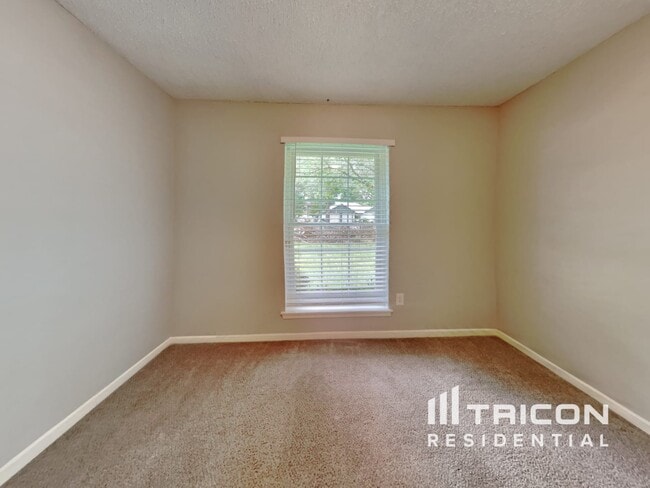 Building Photo - 3434 Deer Valley Dr