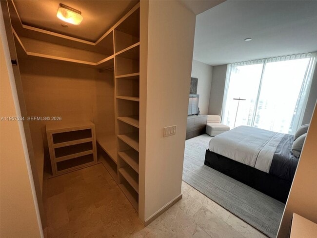 Building Photo - 88 SW 7th St