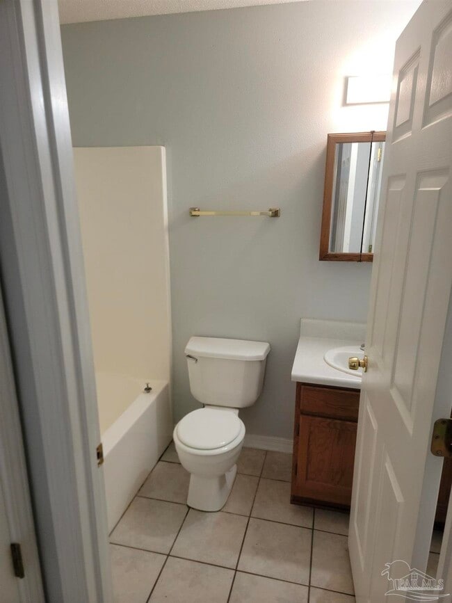 Building Photo - 1015 Sable Dr