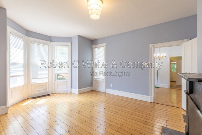 Building Photo - 23 Parsonage Rd