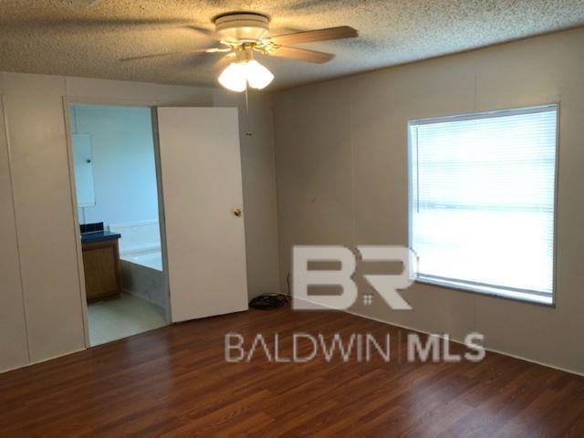 Building Photo - 210 Swallow Cir