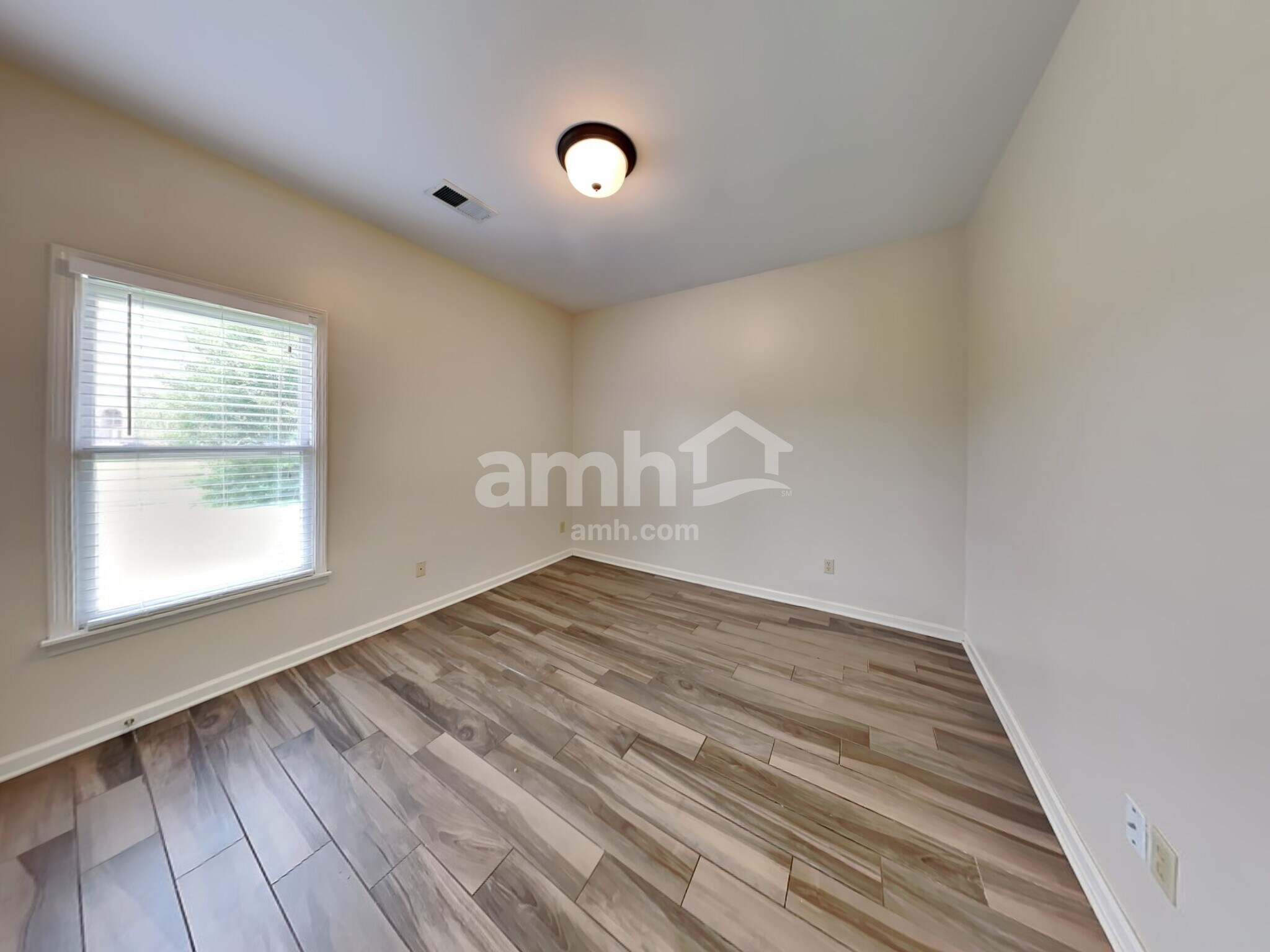 Building Photo - 1641 Kings Pond Cv