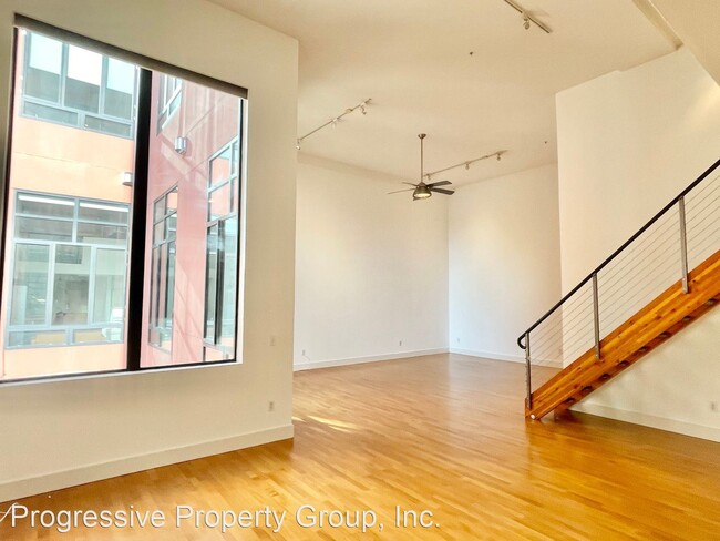 Building Photo - 1 br, 2 bath House - 200 Townsend #27