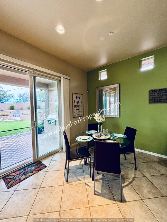 Building Photo - 732 W Burntwater Dr