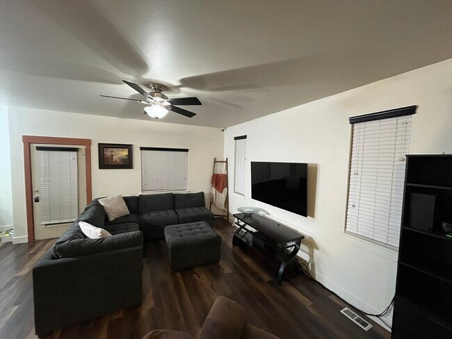 Building Photo - 7552 Lexi Loop