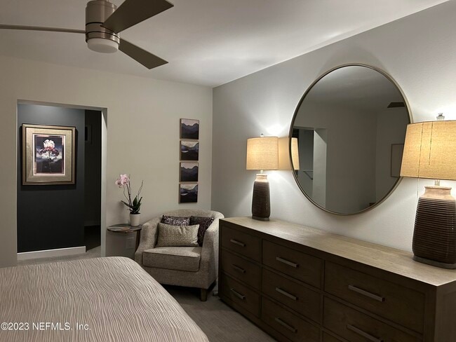 Building Photo - 937 Espinado Ave